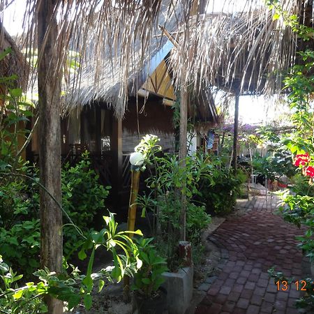 Ana Warung & Bungalows Ilhas Gili Quarto foto