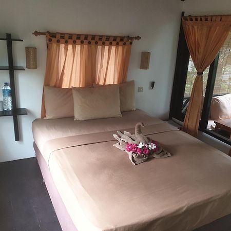 Ana Warung & Bungalows Gili Meno Exterior foto