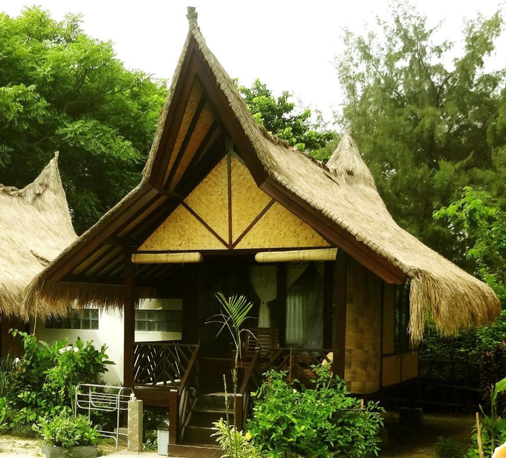 Ana Warung & Bungalows Ilhas Gili Exterior foto