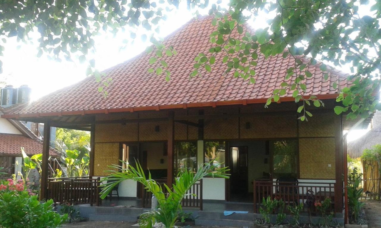 Ana Warung & Bungalows Ilhas Gili Exterior foto